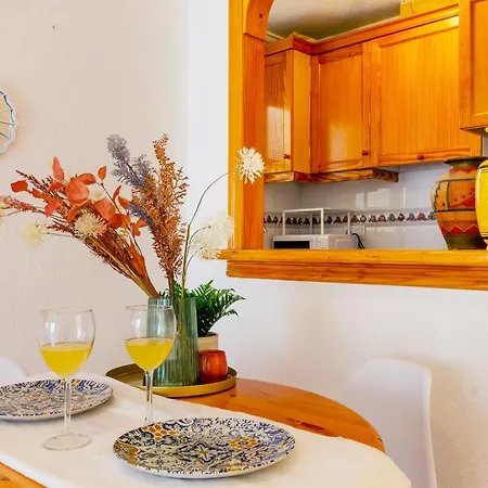 Pink Sunshine Apartment Torrevieja